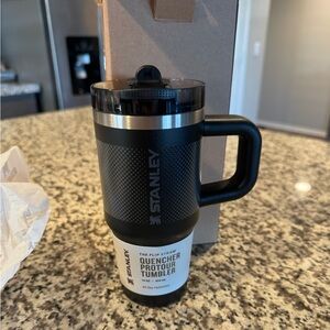 NWT Stanley 14oz flip straw